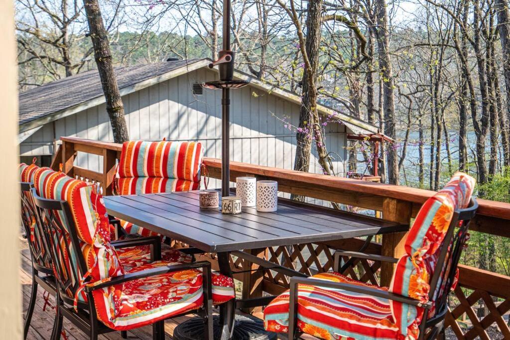 My Happy Place-Games, Lakeside, & Scenery Views Hot Springs Exterior photo